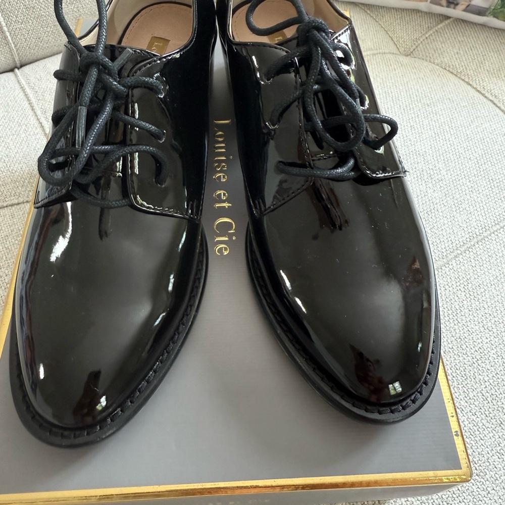 Louise et Cie Black Patent Leather Oxfords
